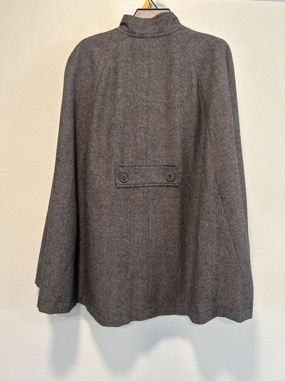 ambition Gray Herringbone Button-Front Cape - Picture 2 of 3